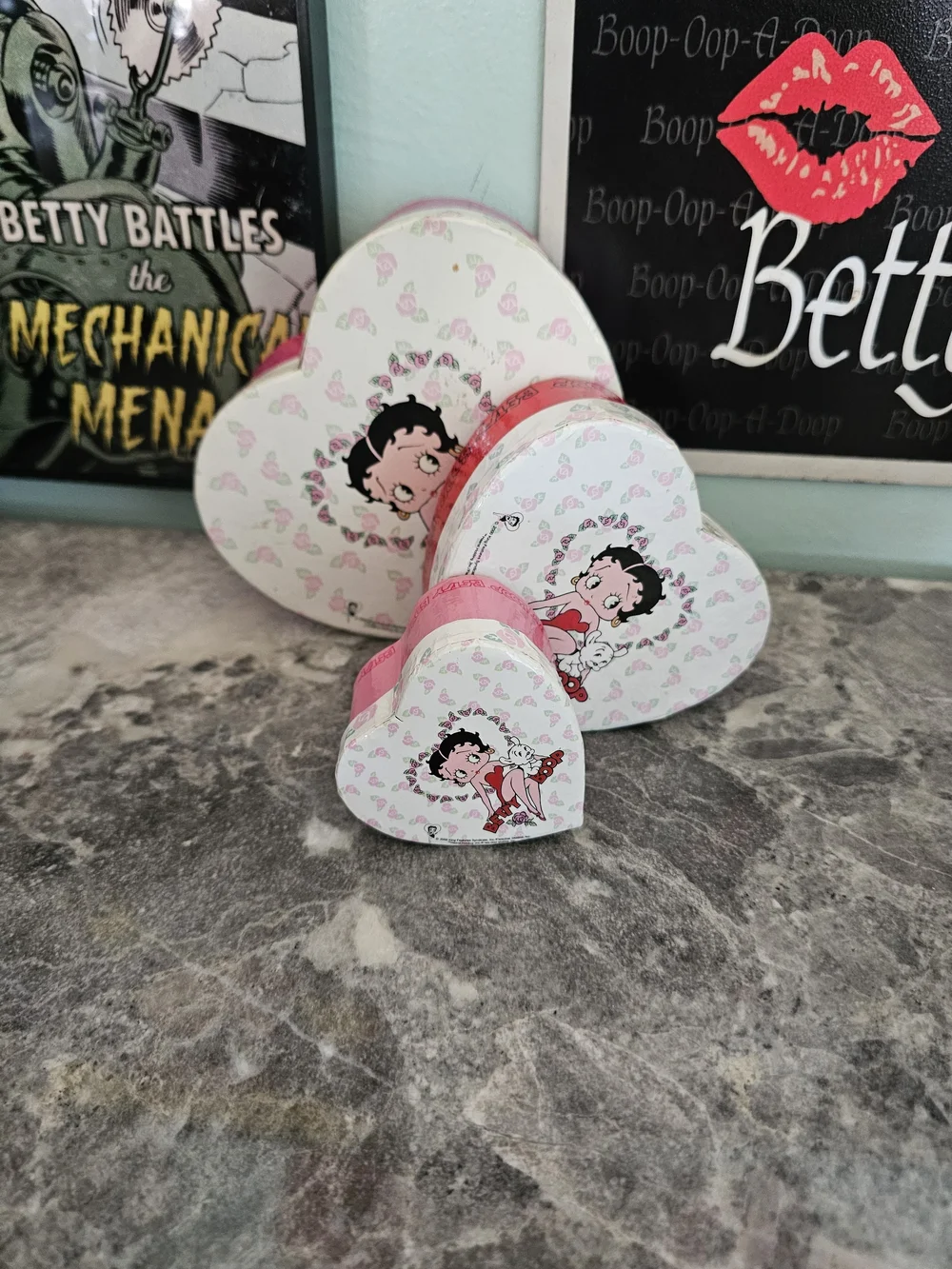 Betty Boop Heart-Shaped Bath & Body Gift Box - Pink
